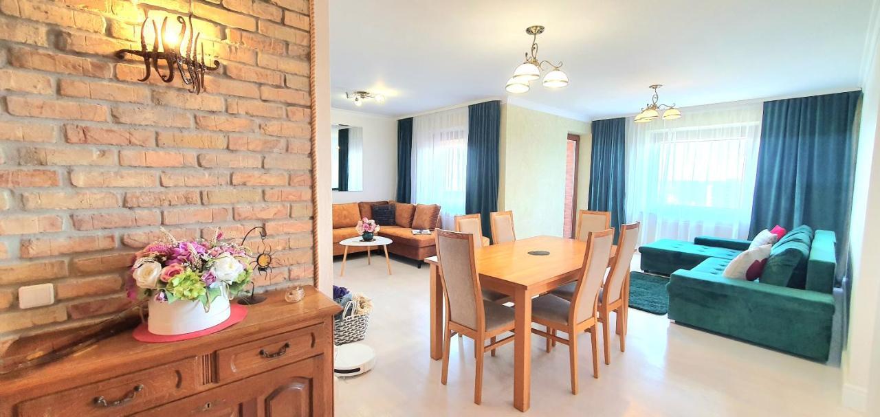 Lyra63 Large 80Sq M Top 14 Floor Siauliai  Bagian luar foto
