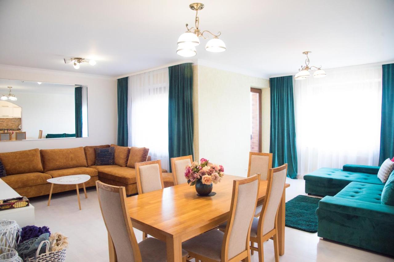 Lyra63 Large 80Sq M Top 14 Floor Siauliai  Bagian luar foto