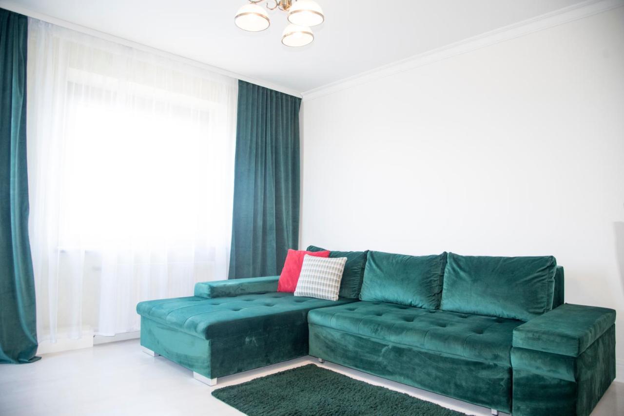 Lyra63 Large 80Sq M Top 14 Floor Siauliai  Bagian luar foto