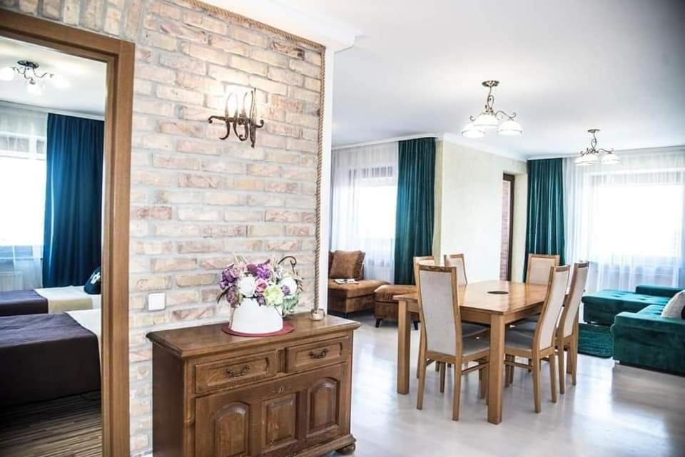 Lyra63 Large 80Sq M Top 14 Floor Siauliai  Bagian luar foto